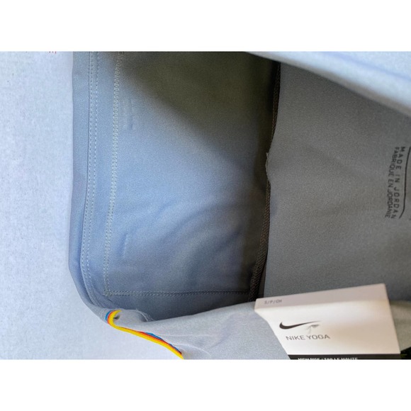 Nike Yoga Gray Rainbow High Waisted 7/8 Skinny Workout Silver Legging NEW S - Picture 10 of 13